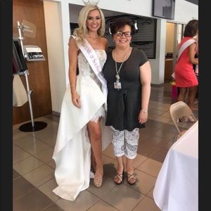 Sherri Hill High Low Size 2